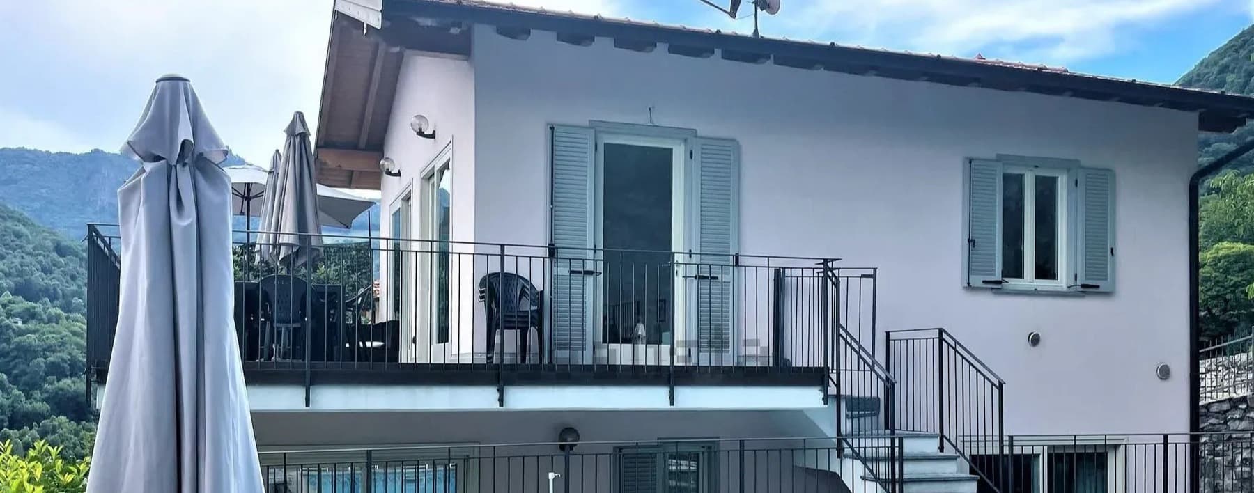 Villa con Piscina e Vista Lago ad Argegno