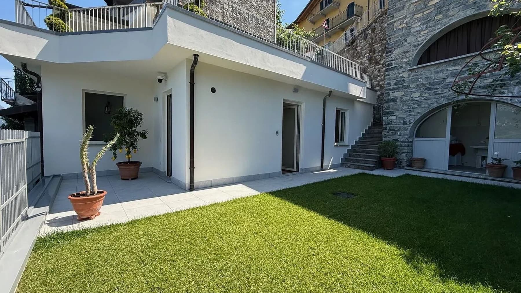 Villa a Lezzeno, esclusiva fronte Lago di Como