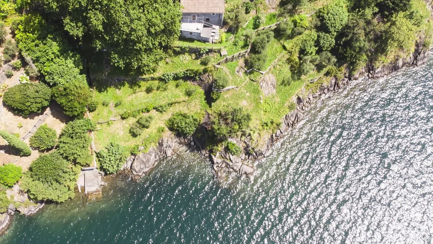 Casale esclusivo a Dorio, fronte Lago di Como