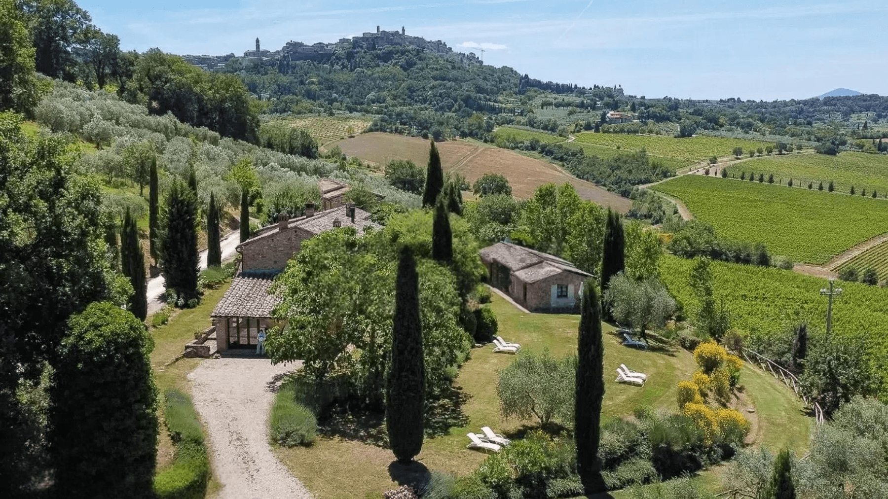 Casale esclusivo nella campagna toscana di Montepulciano
