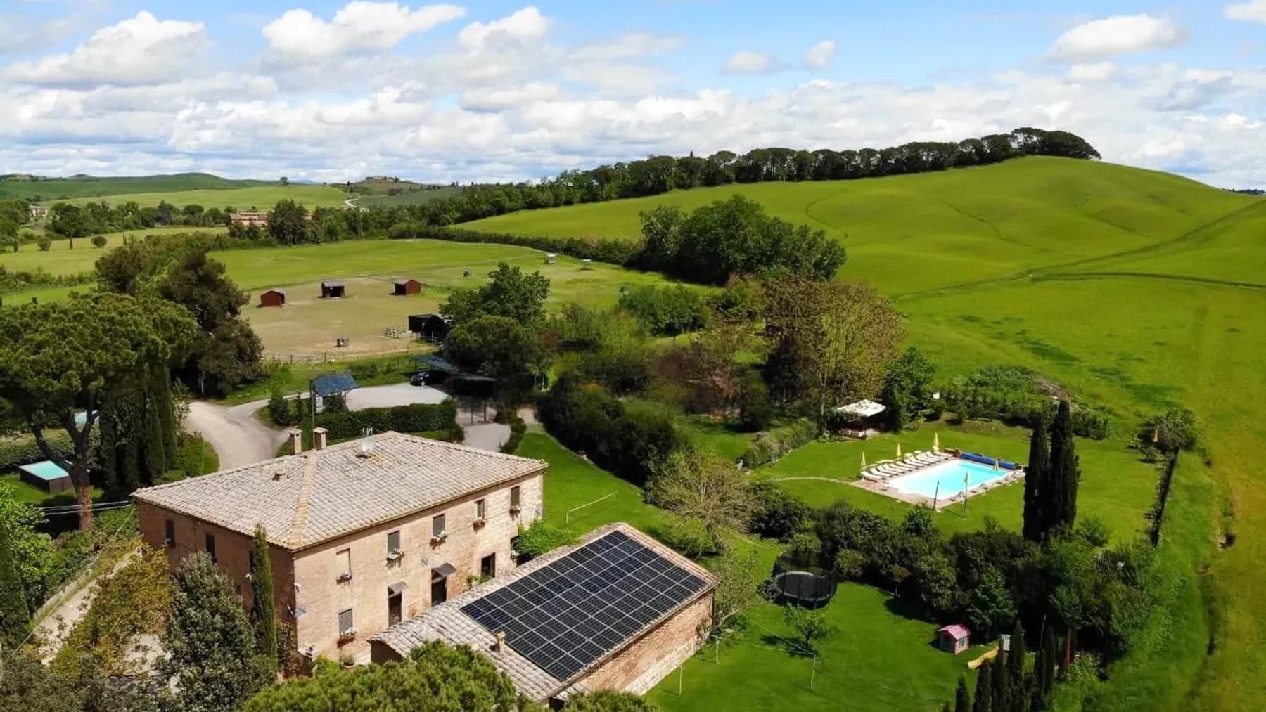 Casale storico nelle Crete Senesi, Toscana, 600 mq