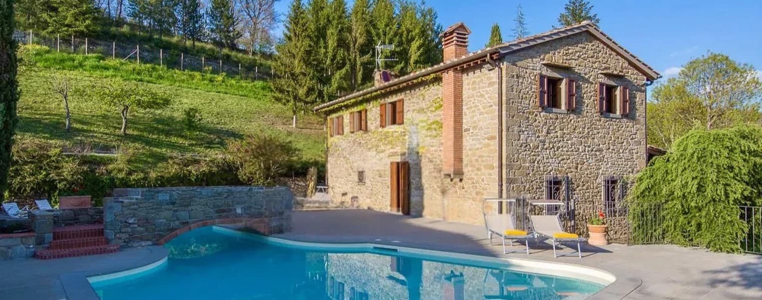 Casale in Toscana vicino Stia con piscina unica