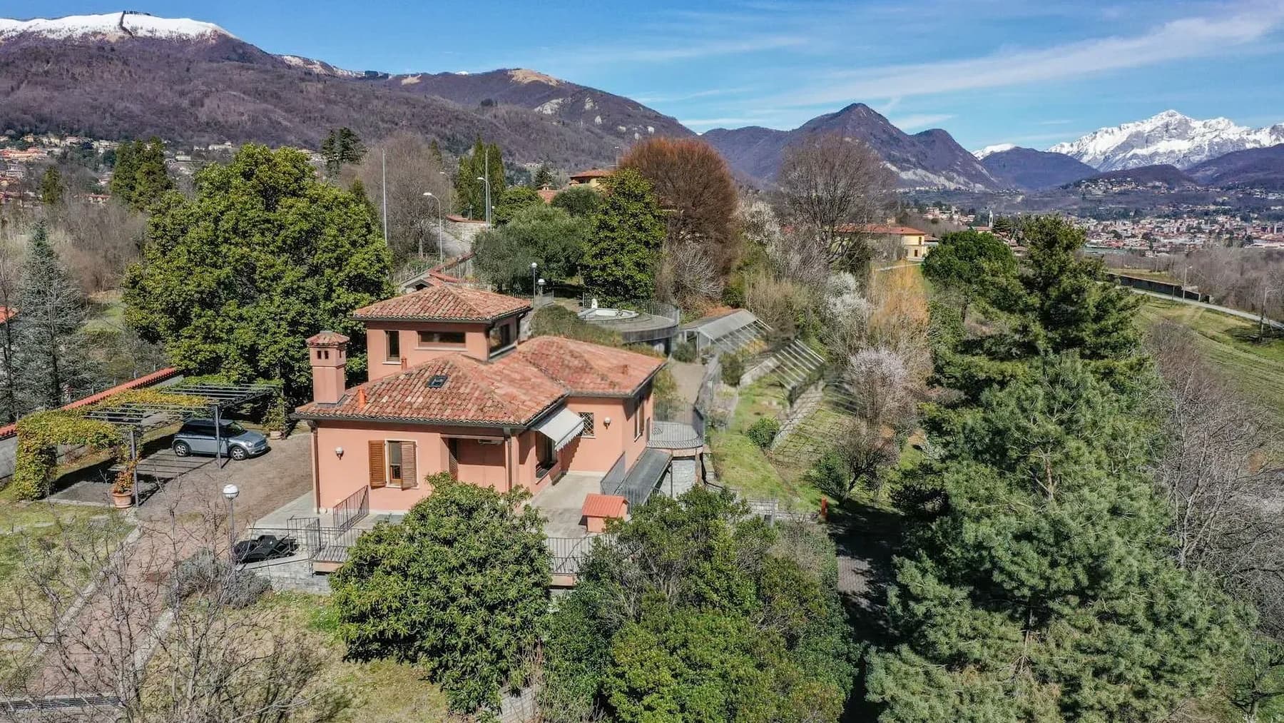 Villa esclusiva ad Albavilla con vista panoramica