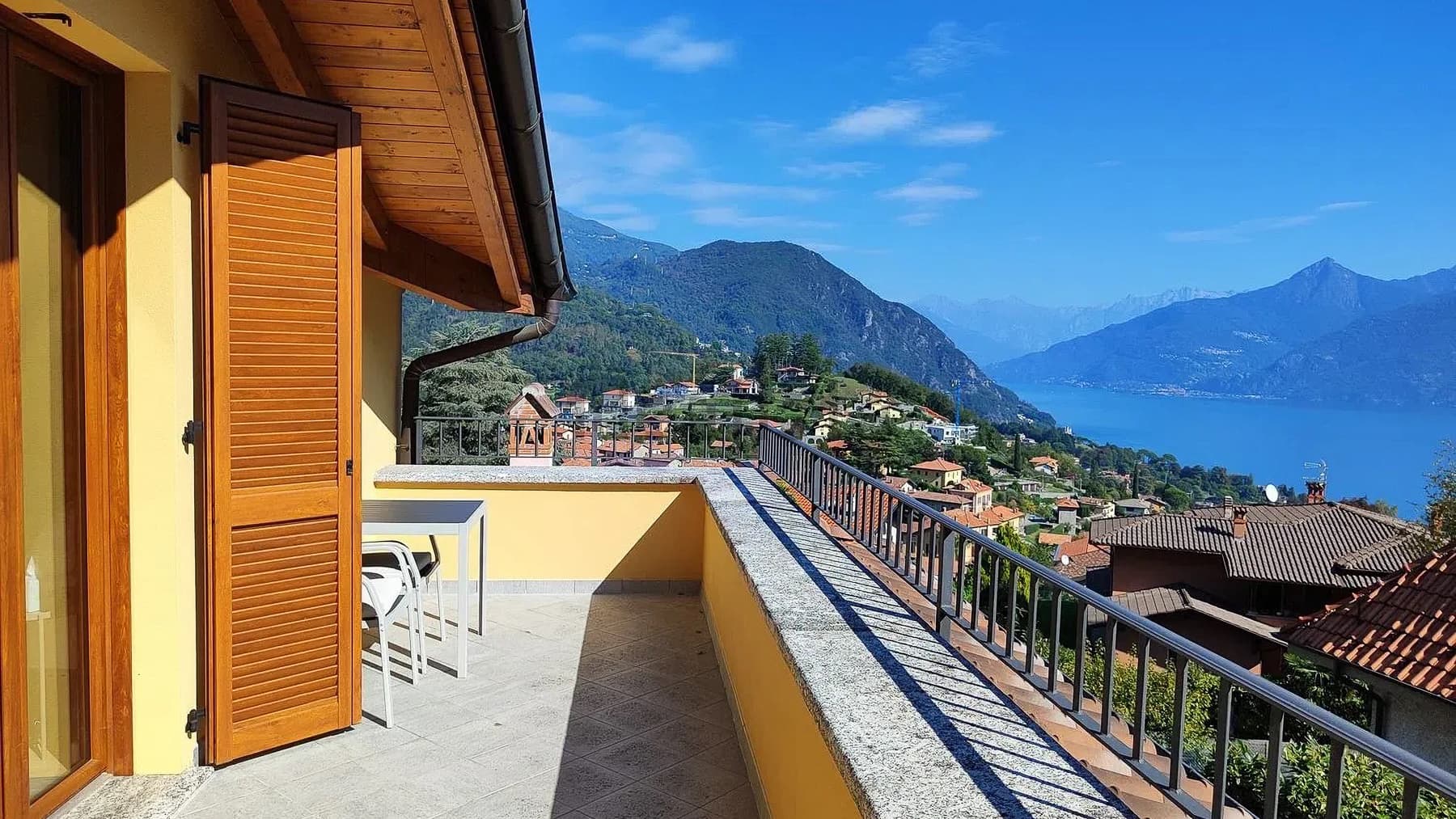 Villa moderna a Menaggio, vista Lago di Como