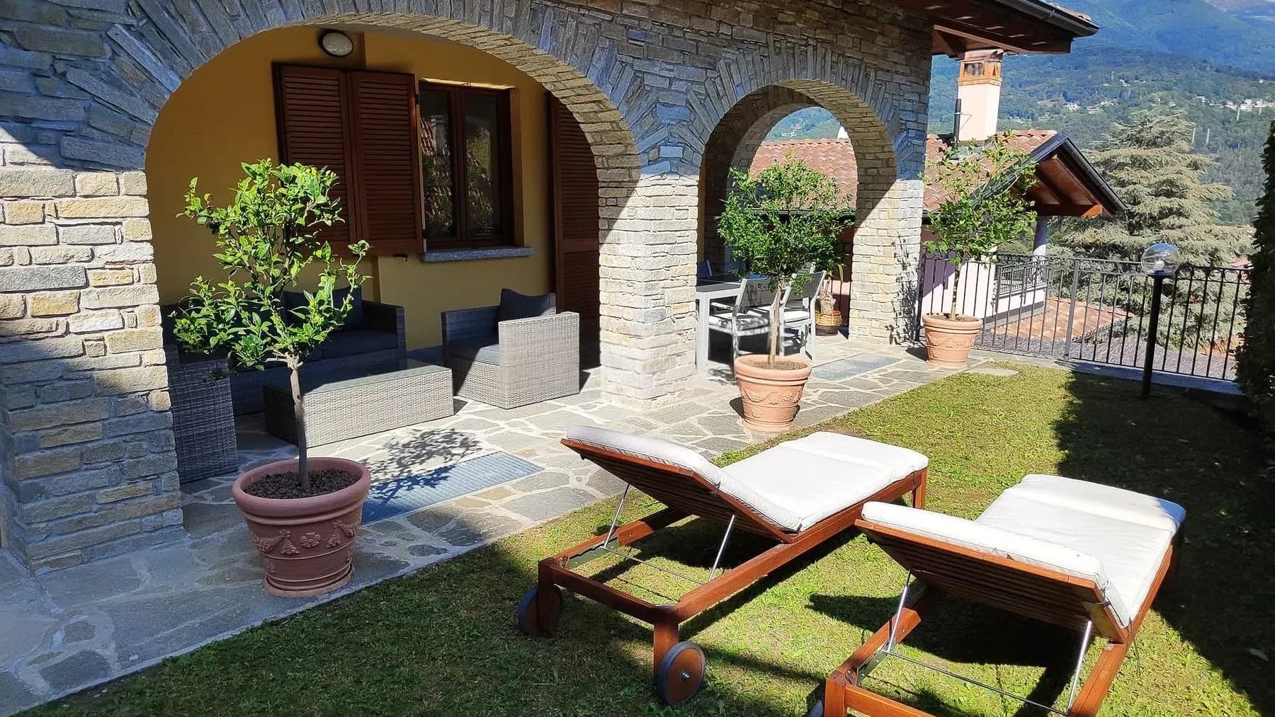 Villa moderna a Menaggio, vista Lago di Como