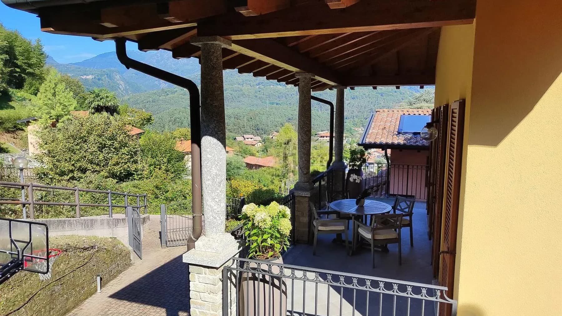 Villa moderna a Menaggio, vista Lago di Como