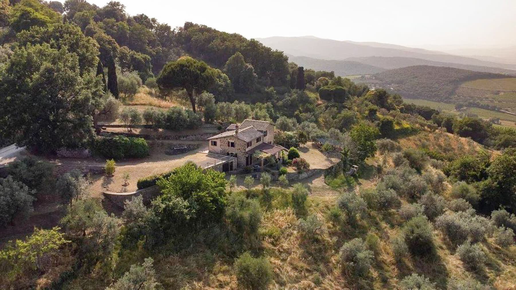 Villa panoramica a Montalcino, cuore della Toscana
