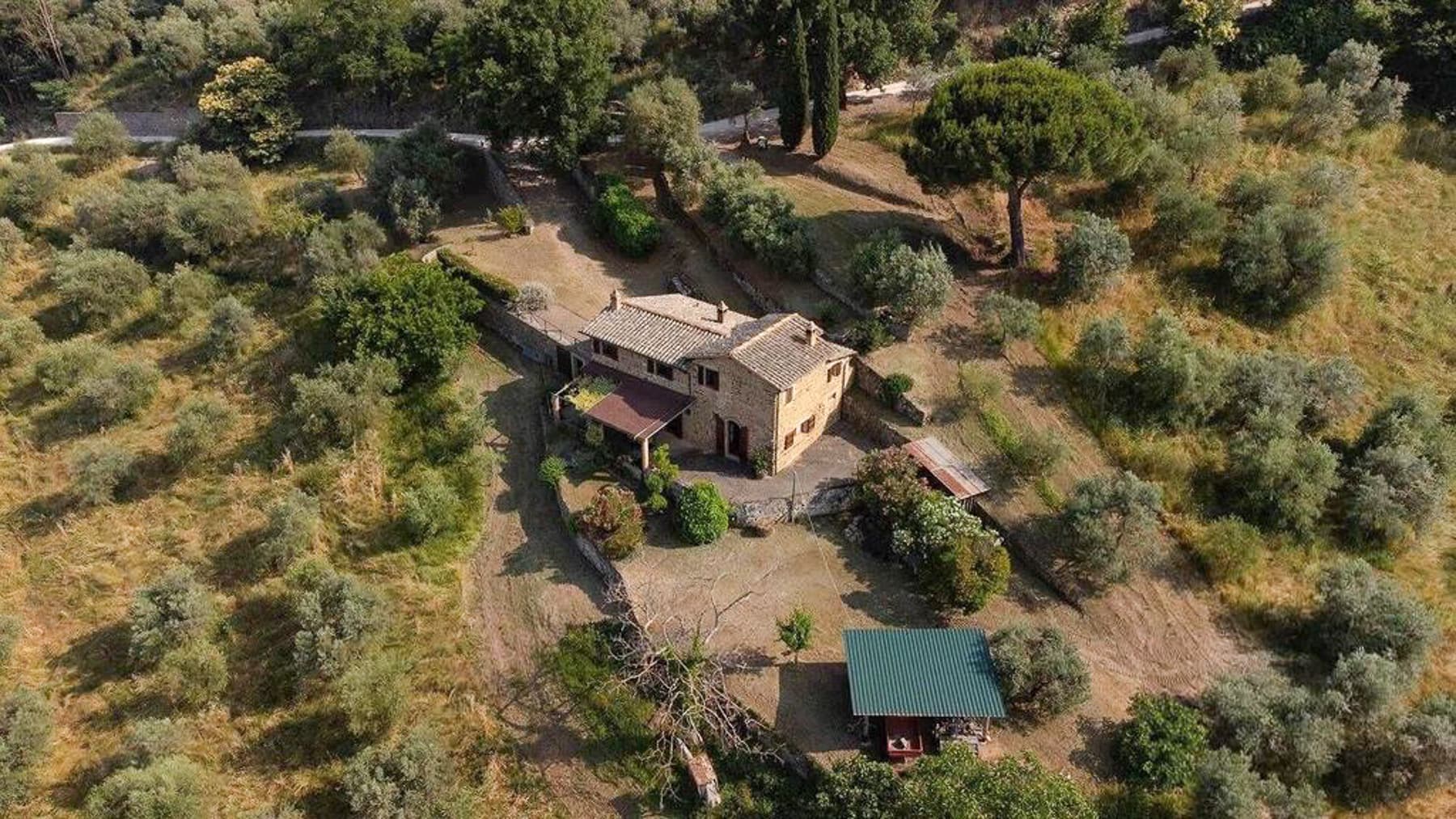 Villa panoramica a Montalcino, cuore della Toscana