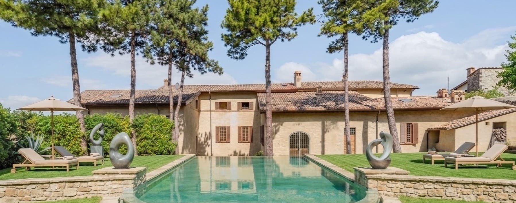 Palazzo con giardino privato nel cuore dell'Umbria