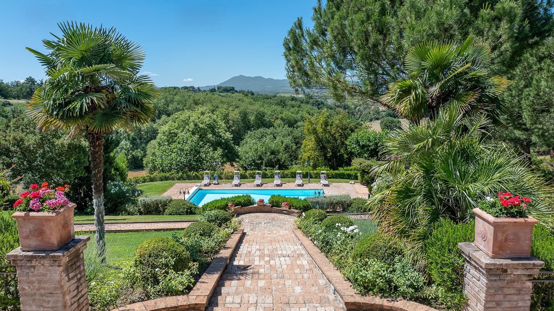 Rustic Country House in Castiglione del Lago, Umbria