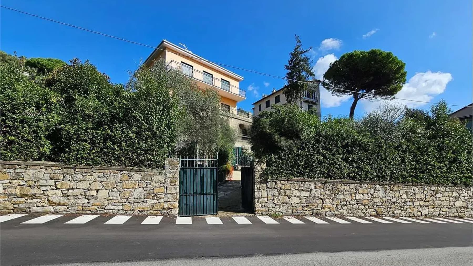 Villa a Rapallo, vicino al mare di San Michele di Pagana
