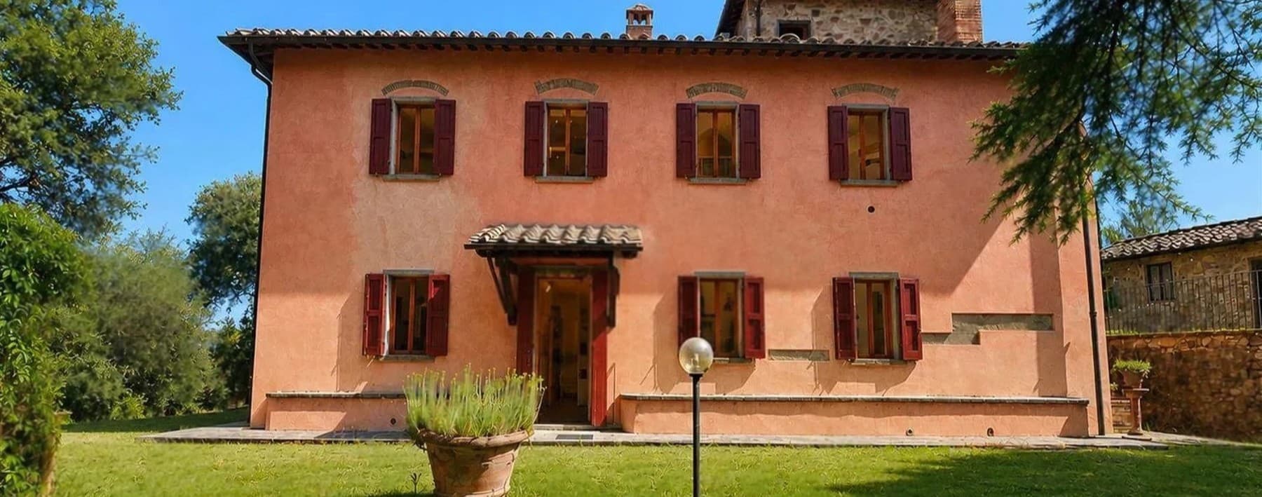 Casale in Toscana: Eleganza nel Cuore del Chianti