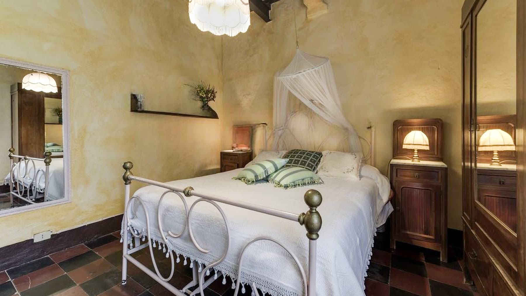 Casale a Murlo: tenuta con piscina nel cuore della Toscana