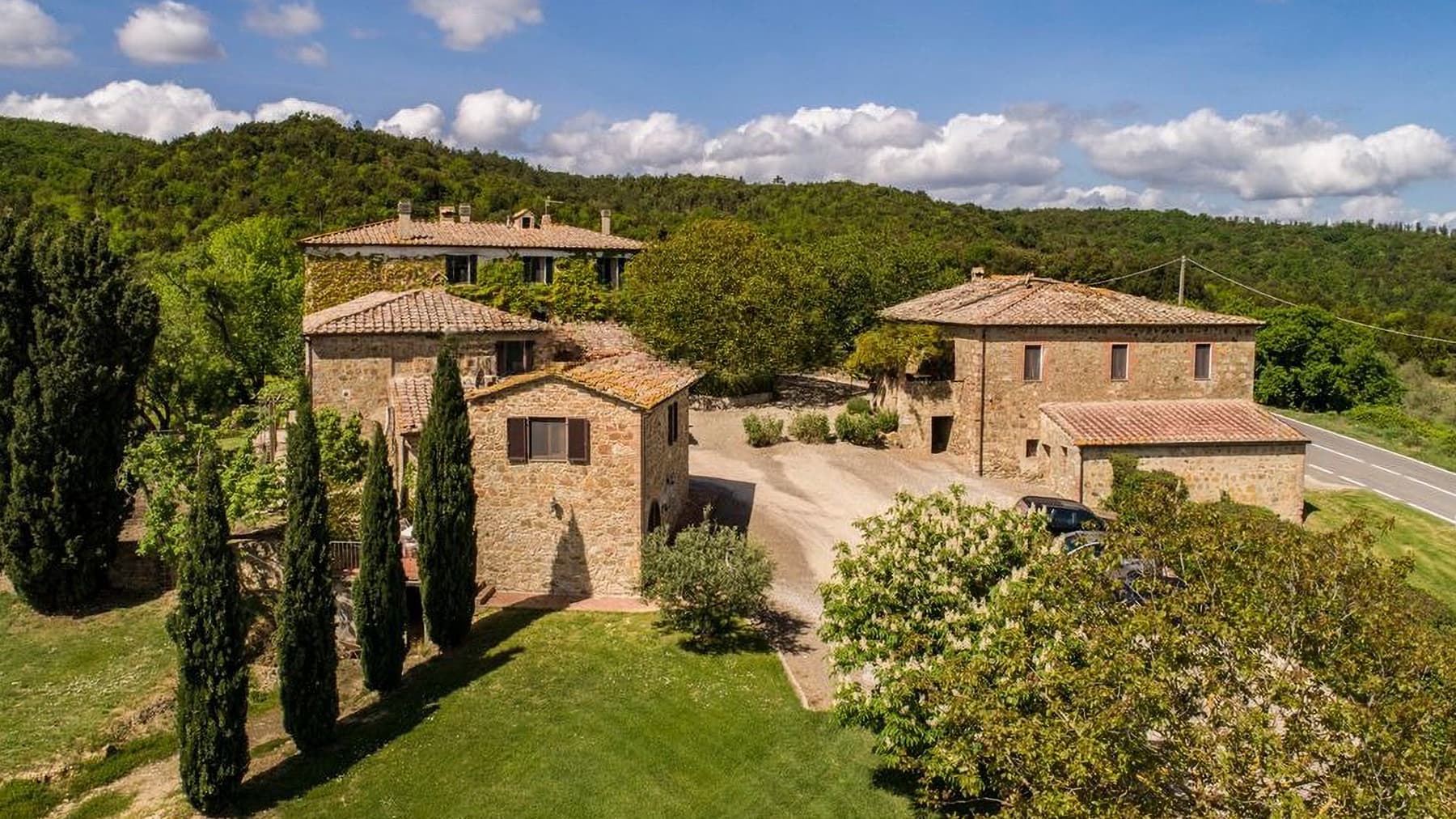 Casale a Murlo: tenuta con piscina nel cuore della Toscana