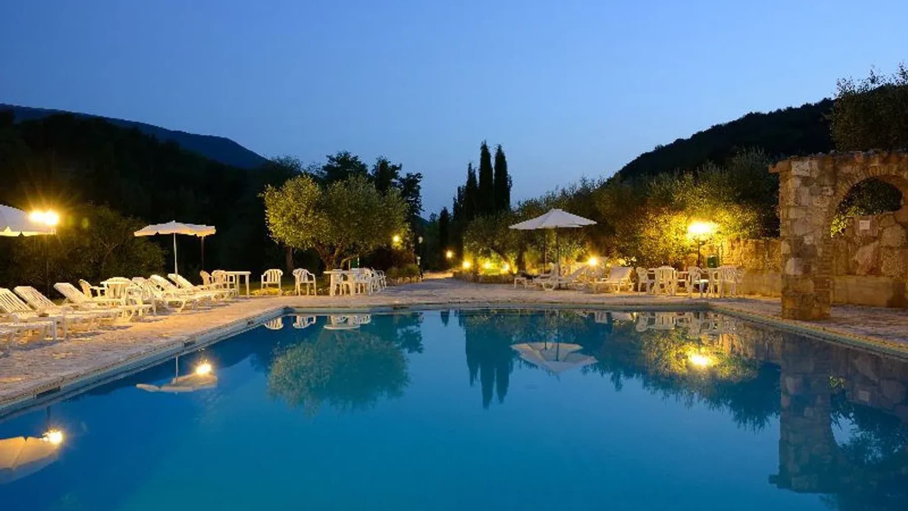 Casale storico in vendita nel cuore dell'Umbria