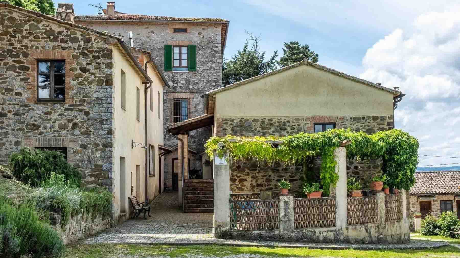 Tenuta-Complesso autentico in collina a Orvieto, Umbria