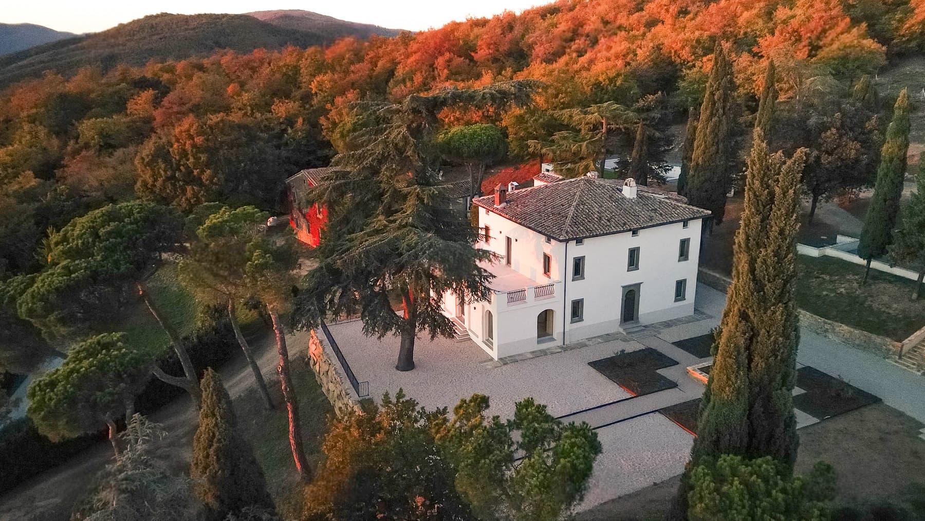 Villa con piscina e giardino a Lisciano Niccone, Umbria