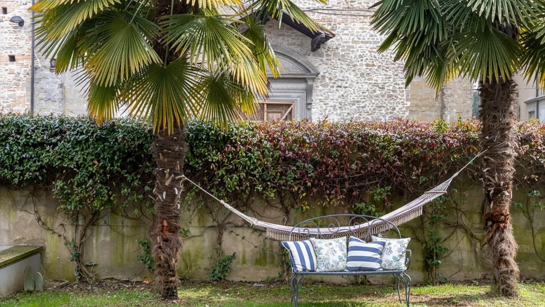 Villa spaziosa con giardino a Città di Castello