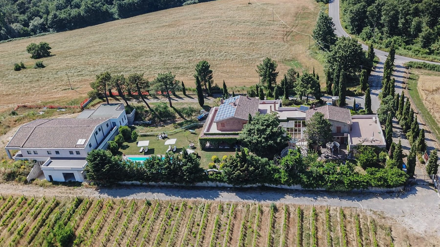 Tenuta-Complesso a Monteleone d'Orvieto, cuore Umbria