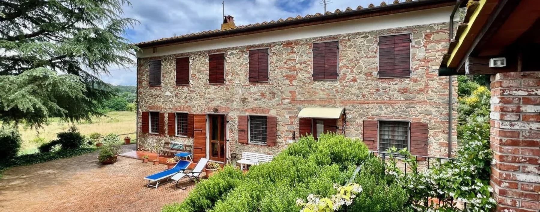 Casale ristrutturato nella campagna Toscana di Mencarini