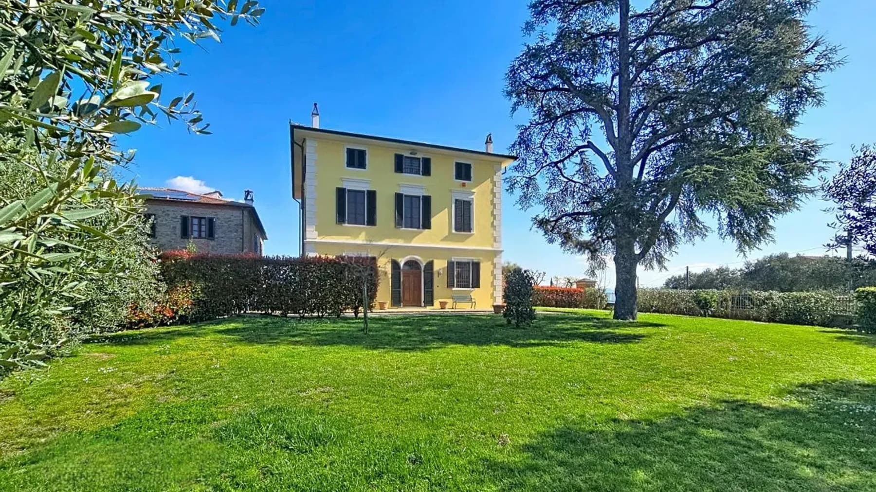 Charming Villa in Basetti, Tuscany