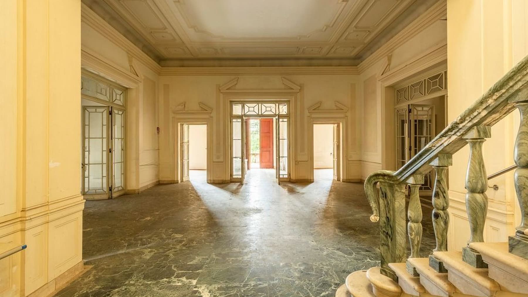 Villa storica con vista Duomo sulle colline di Firenze