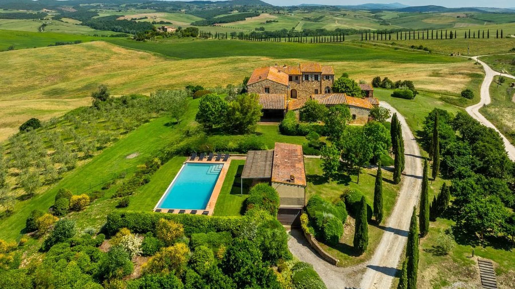 Rustic Country House in Chiusure, Tuscany