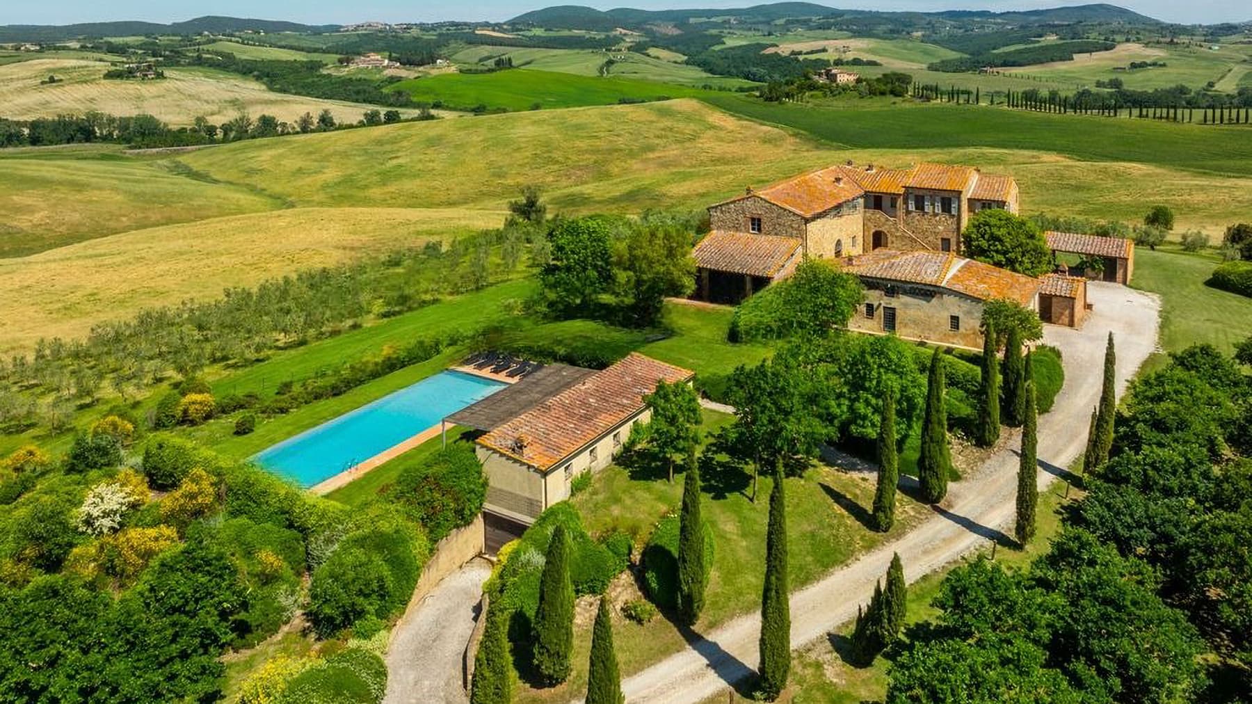 Rustic Country House in Chiusure, Tuscany