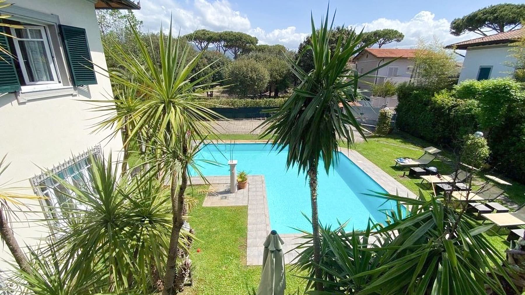 Villa esclusiva con piscina a Forte dei Marmi, Toscana