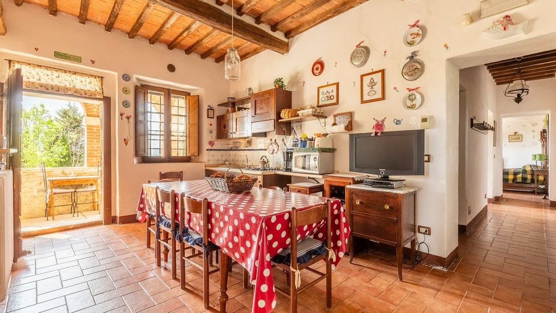 Exclusive Tenuta-Complesso in Charming Chiusure, Tuscany