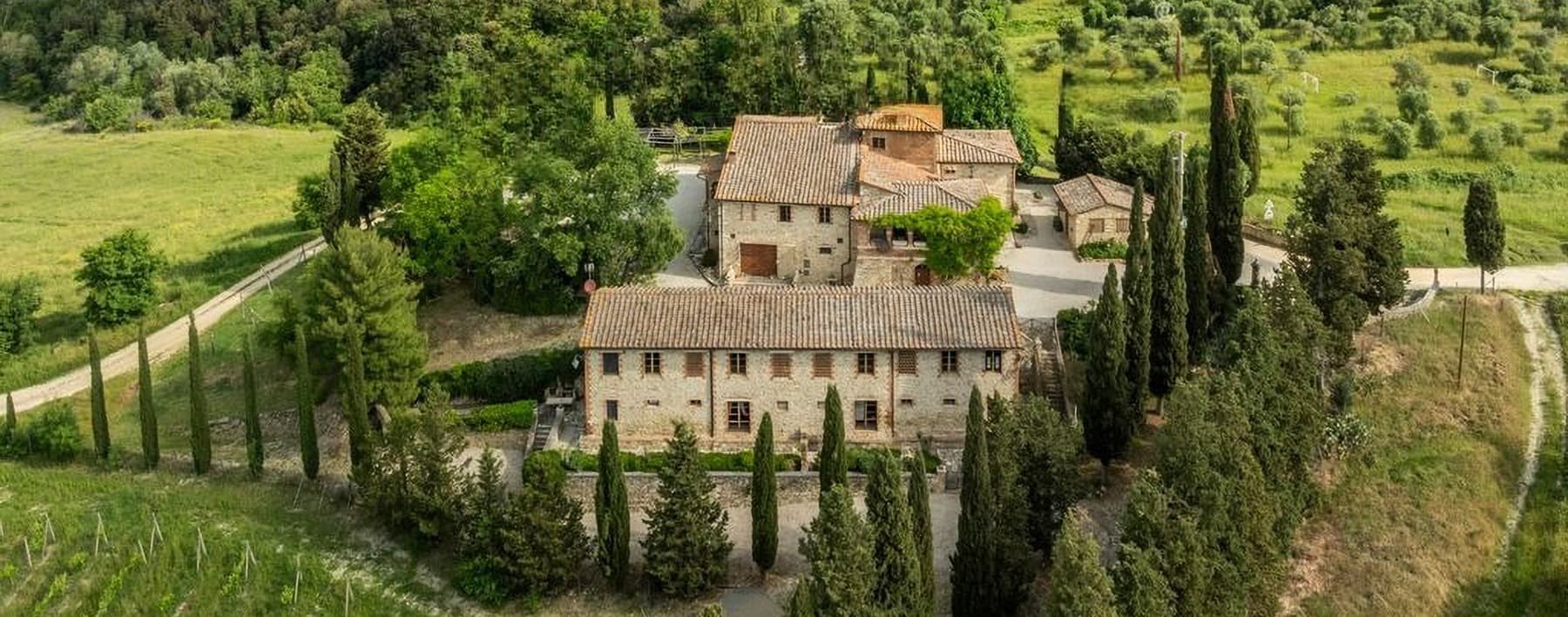 Exclusive Tenuta-Complesso in Charming Chiusure, Tuscany