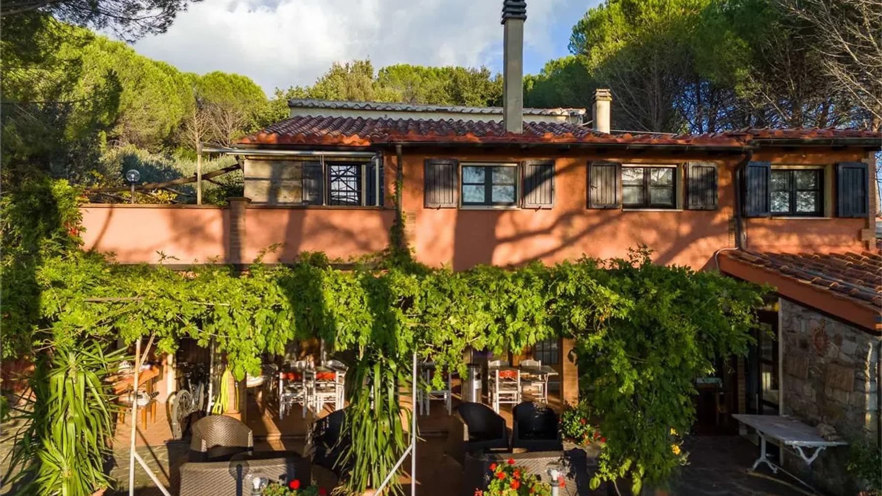 Casale a Roccastrada, Maremma Toscana, con piscina bio