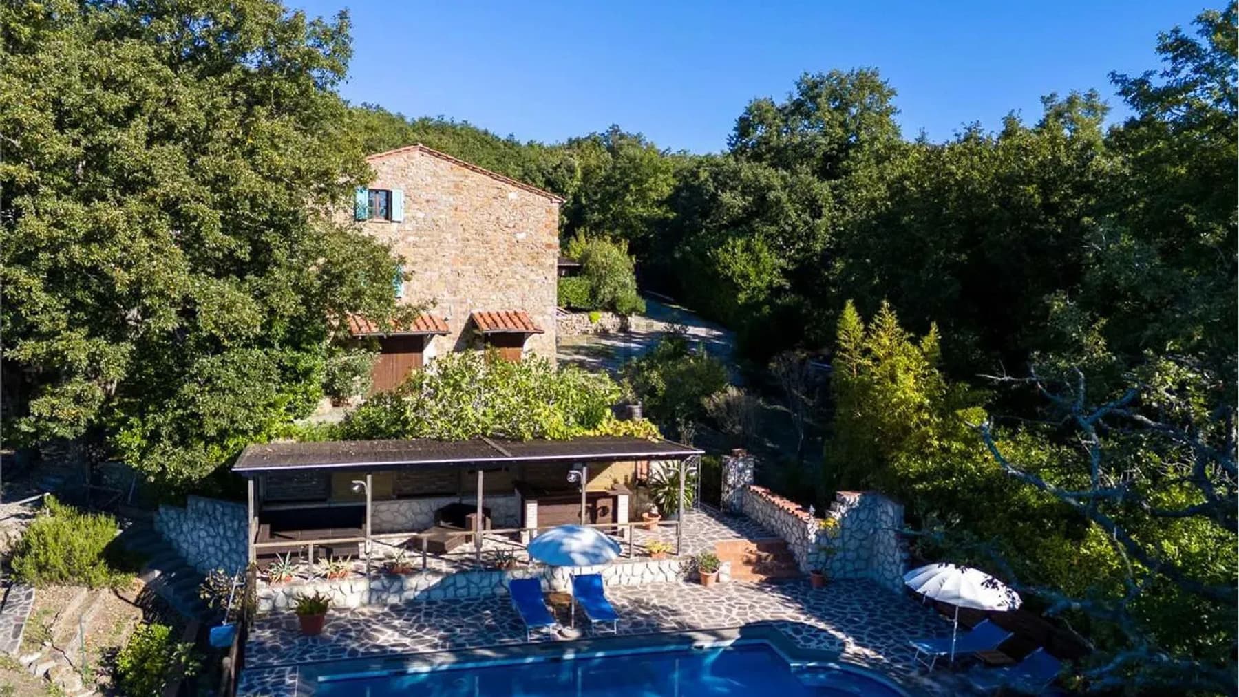 Casale esclusivo a Montieri, nel cuore della Toscana