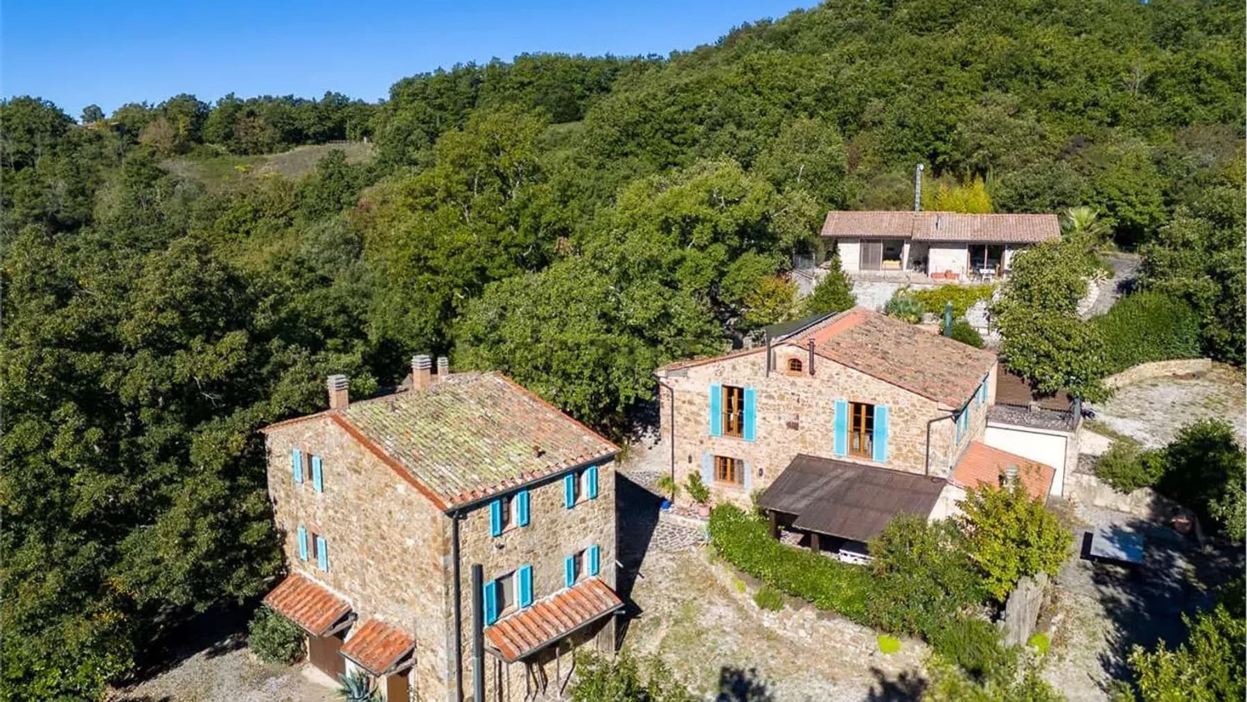Casale esclusivo a Montieri, nel cuore della Toscana