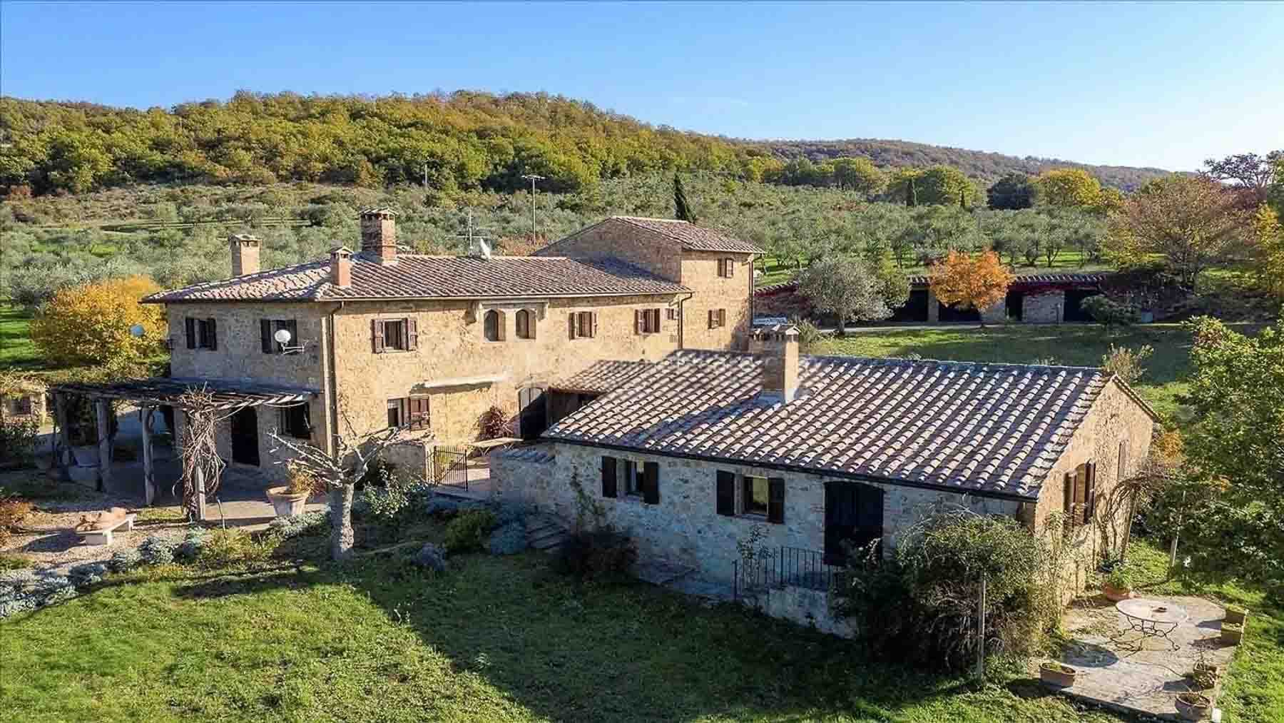 Casale unico in Val d'Orcia, panorama da sogno