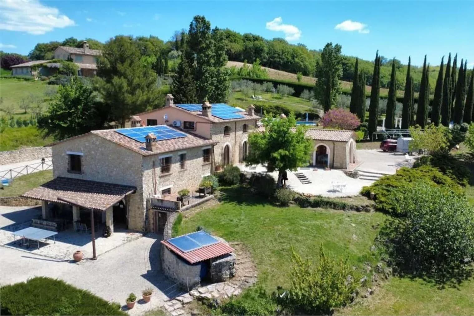 Charming Villa in Todi, Umbria's Scenic Beauty
