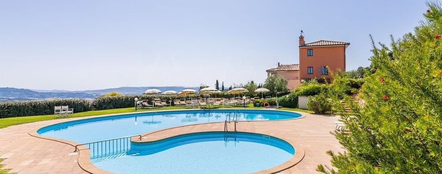 Casale panoramico a Gambassi Terme, cuore della Toscana
