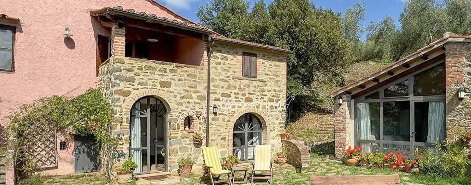 Casale panoramico a Tuoro sul Trasimeno, Umbria