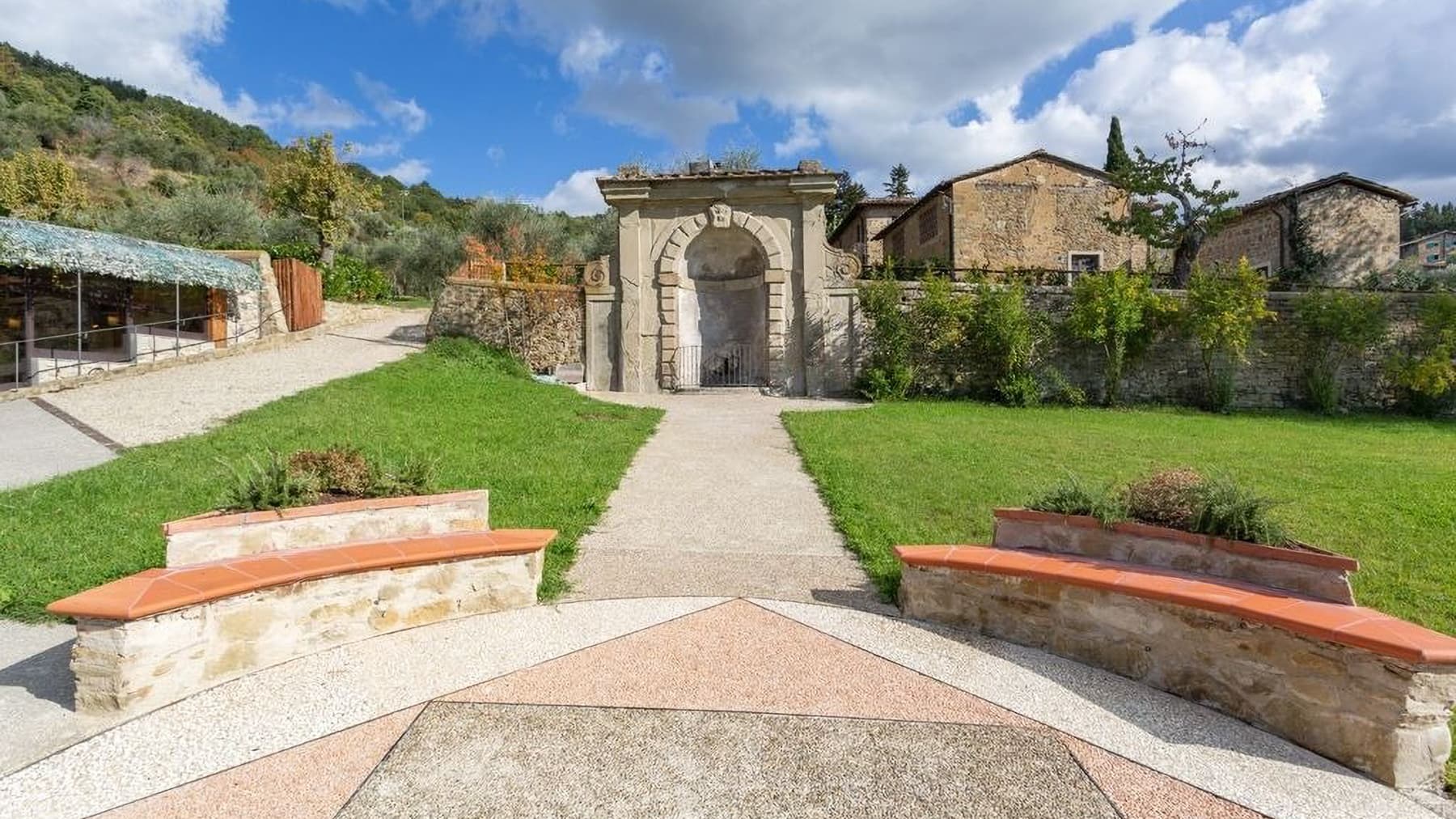 Villa storica con piscina a Pelago, Toscana