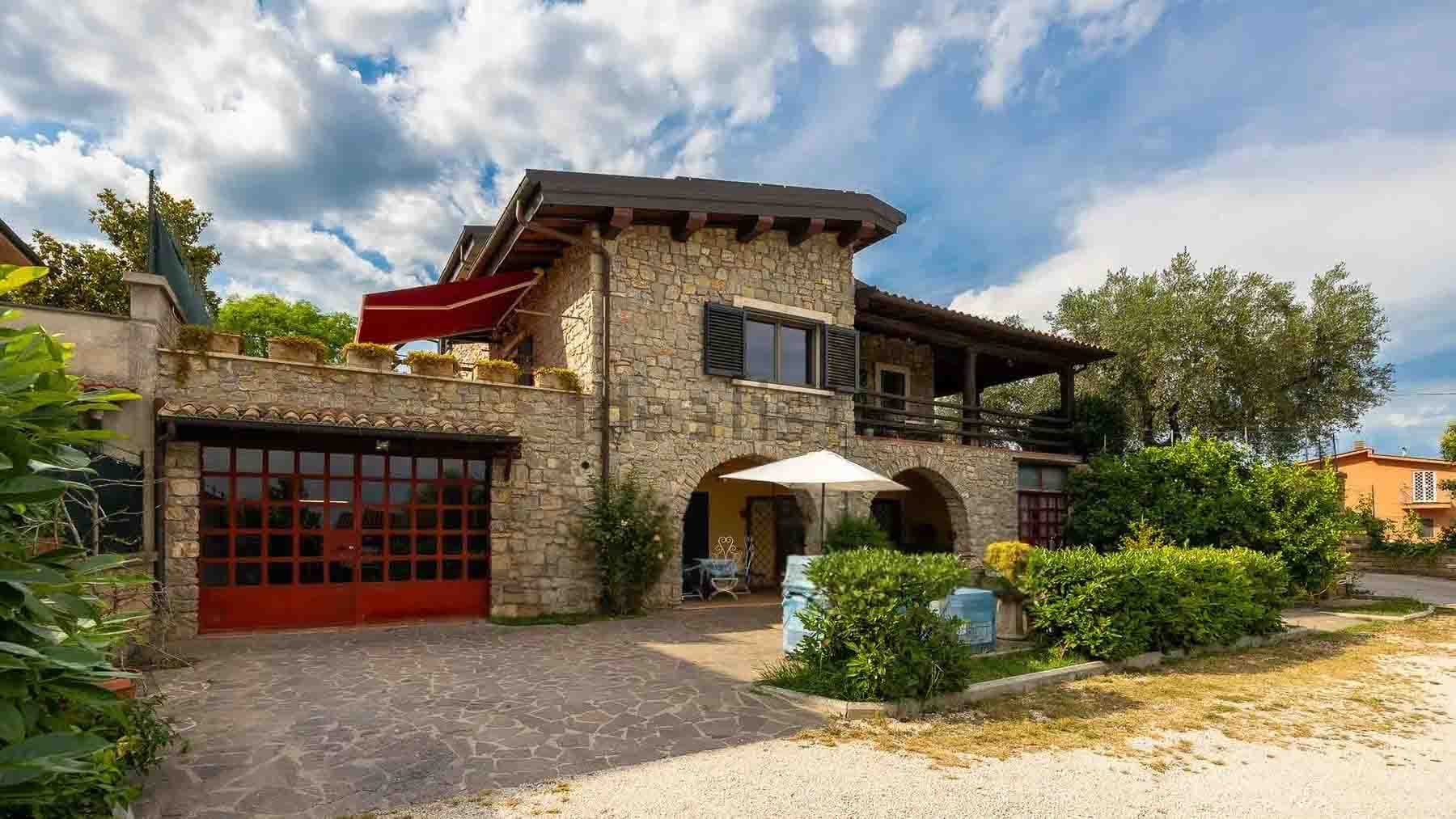 Charming Villa in Fiano Romano, Lazio Region