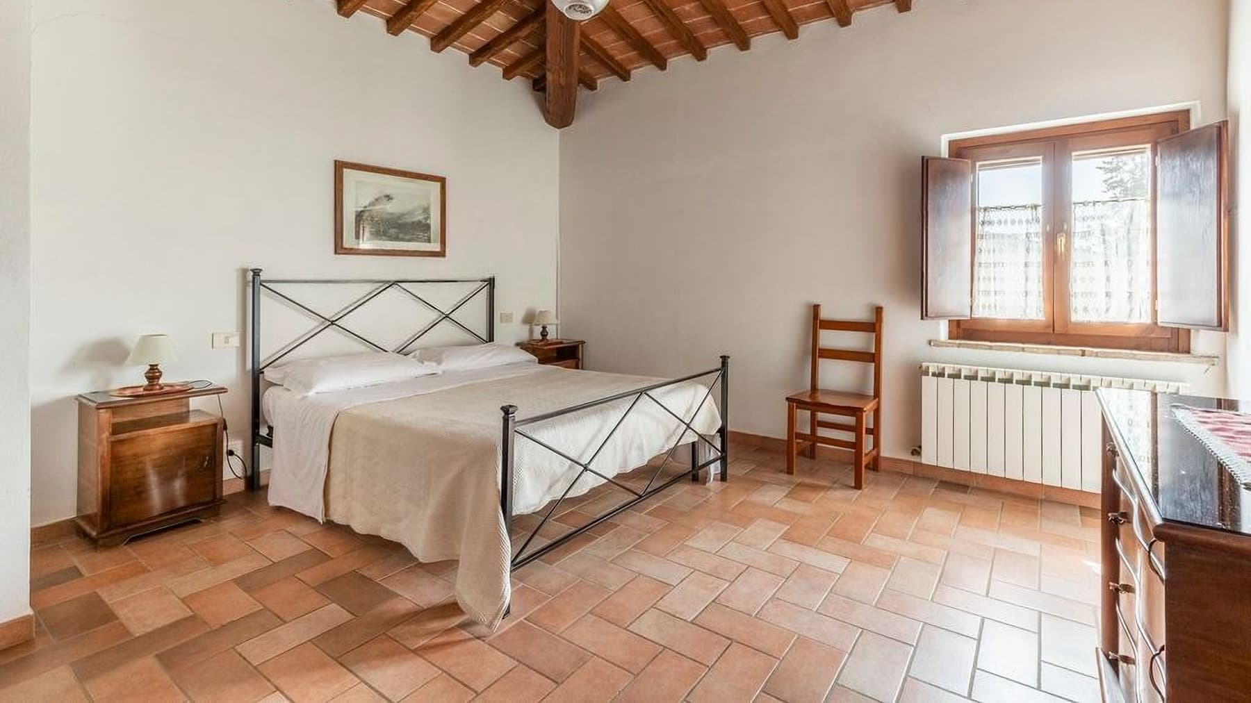 Tenuta-Complesso a Ulignano, agriturismo in Toscana