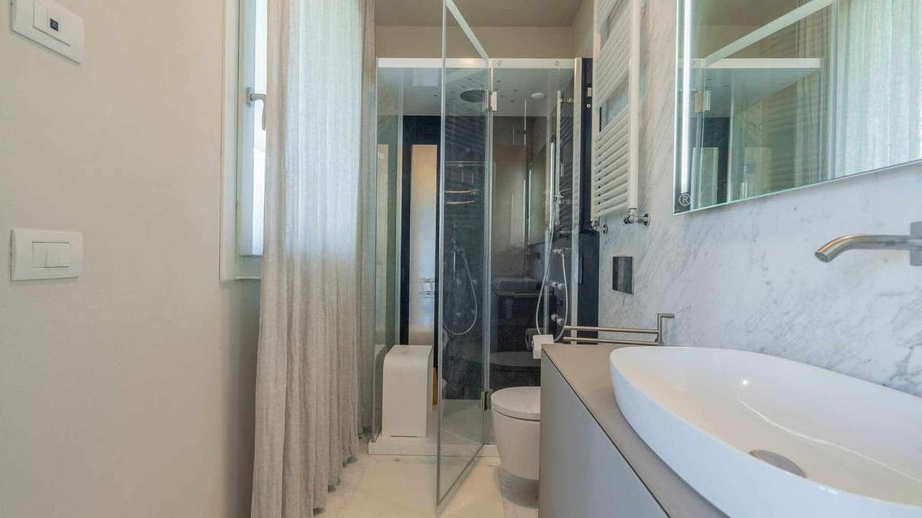 Elegant Villa in Prestigious Forte dei Marmi, Tuscany