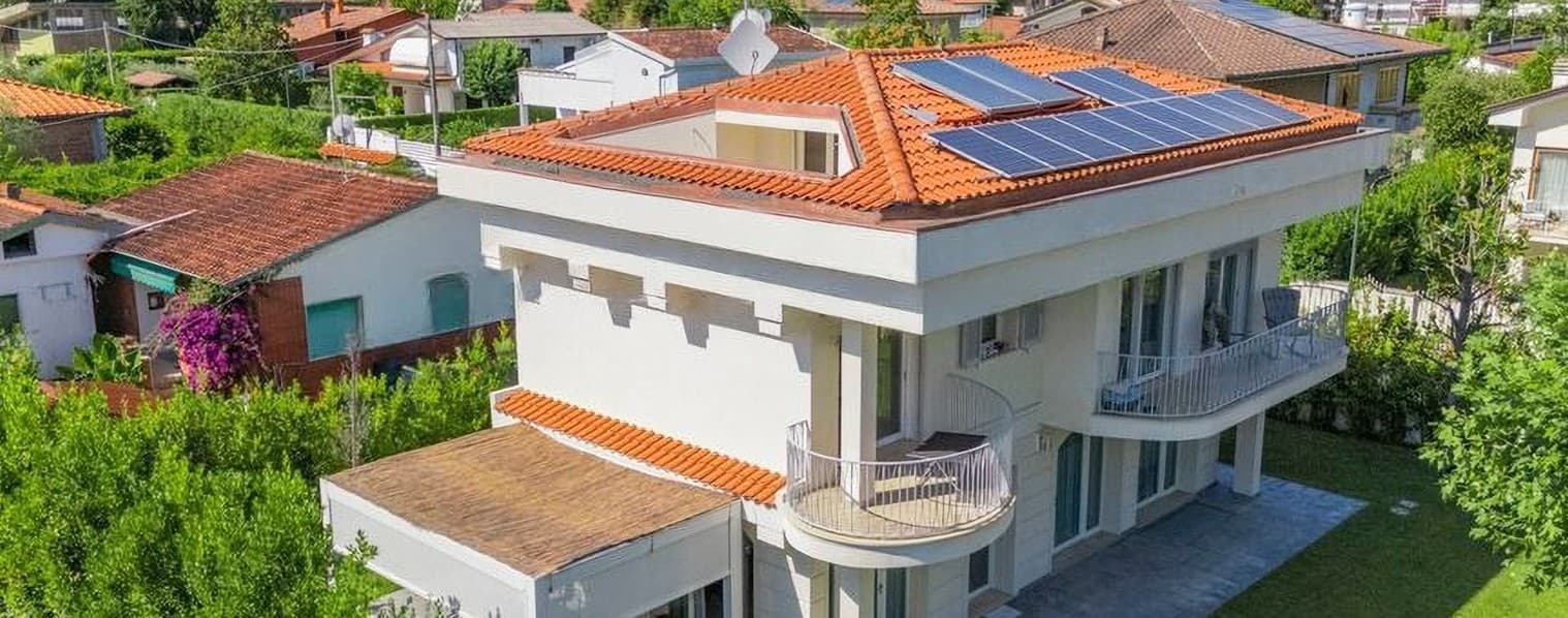 Elegant Villa in Prestigious Forte dei Marmi, Tuscany
