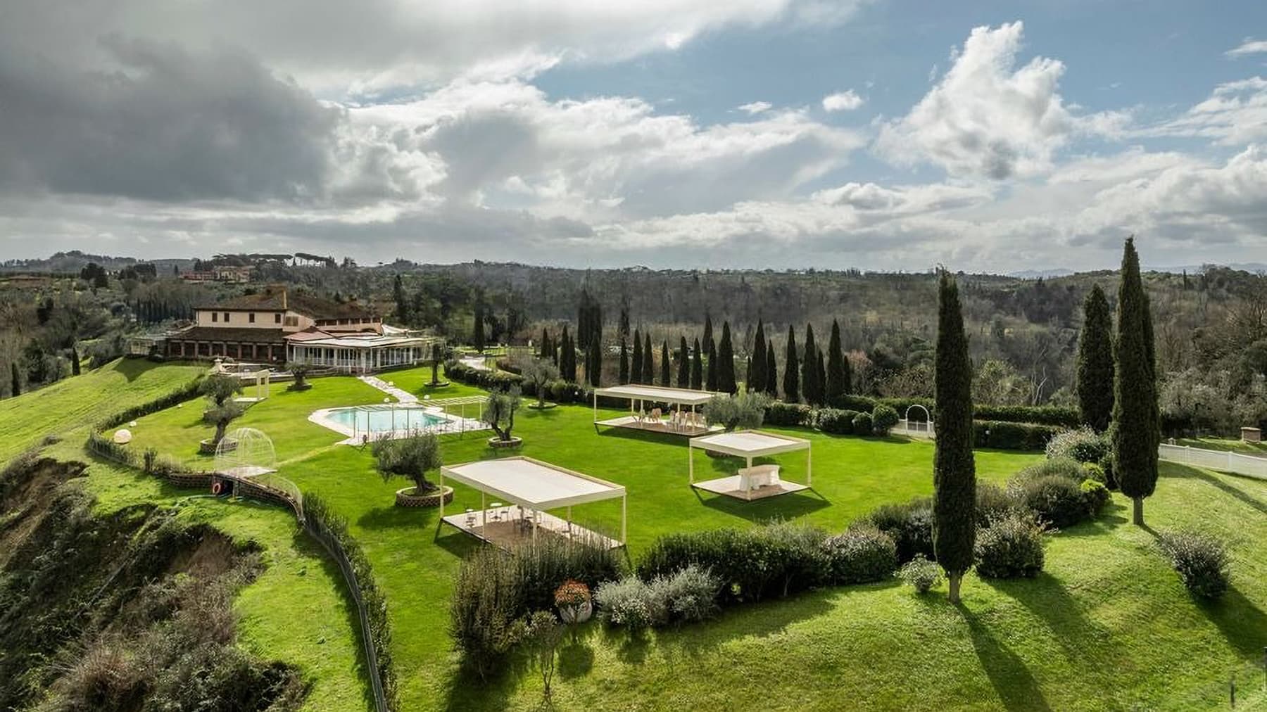 Casale con tenuta agricola a Palaia, Toscana