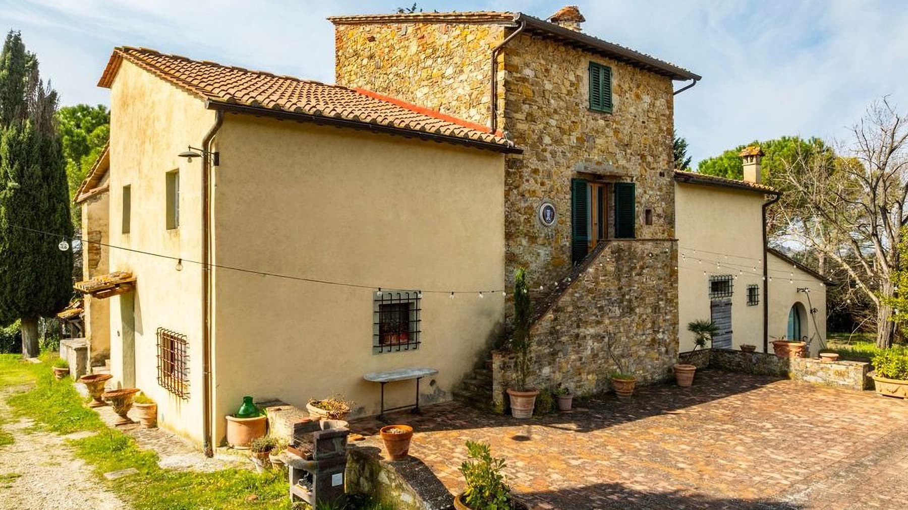 Casale con Vigneti nel Cuore del Chianti, San Donato