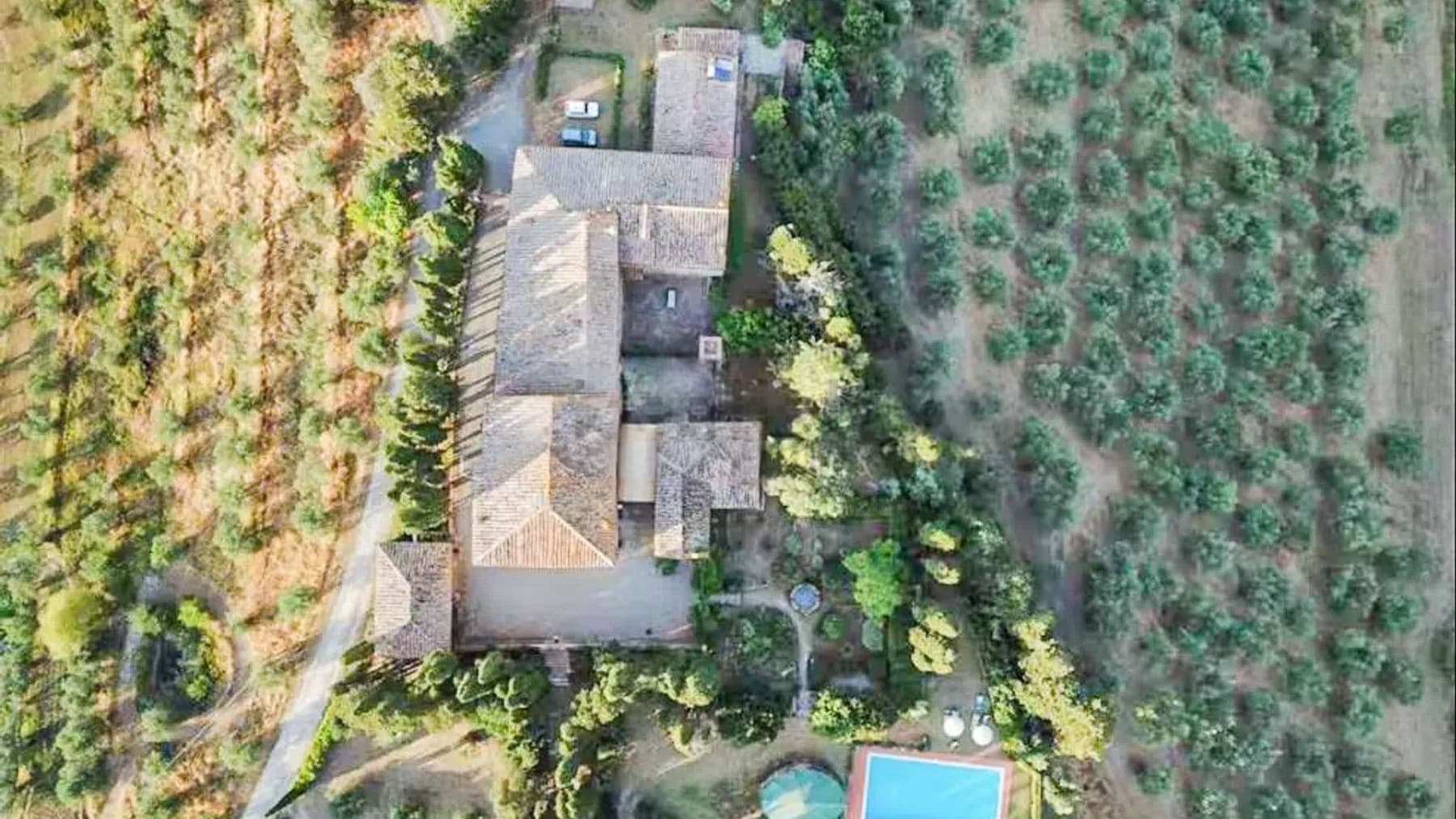 Villa Ottocentesca con Giardino a Volterra, Toscana