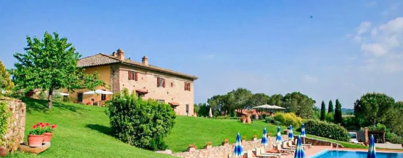 Casale a Ulignano, tra le colline panoramiche toscane