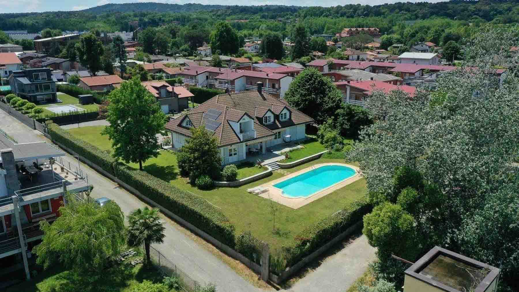 Charming Villa in Castelletto sopra Ticino, Piedmont