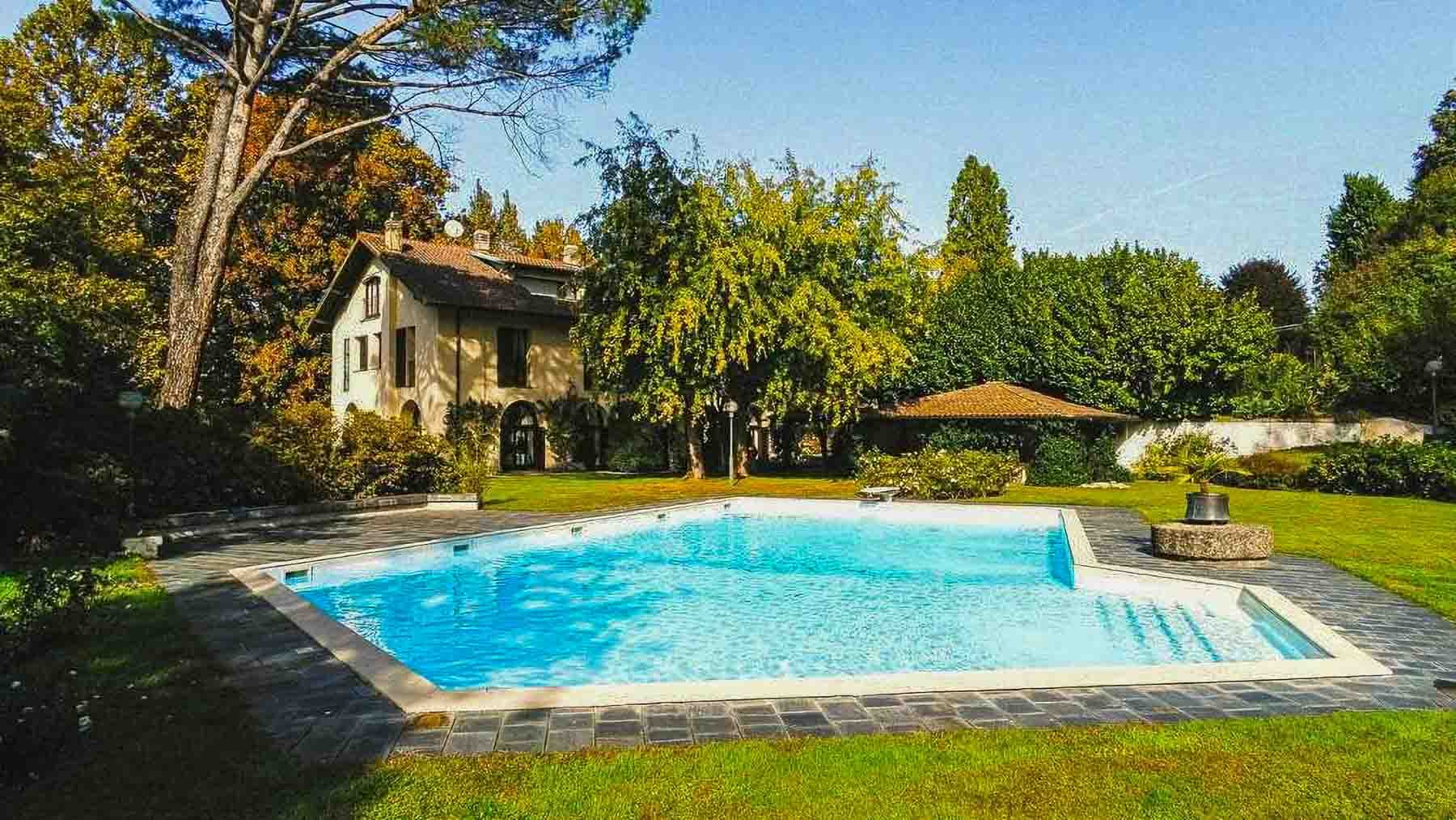 Elegant Villa in Castelletto sopra Ticino, Piedmont