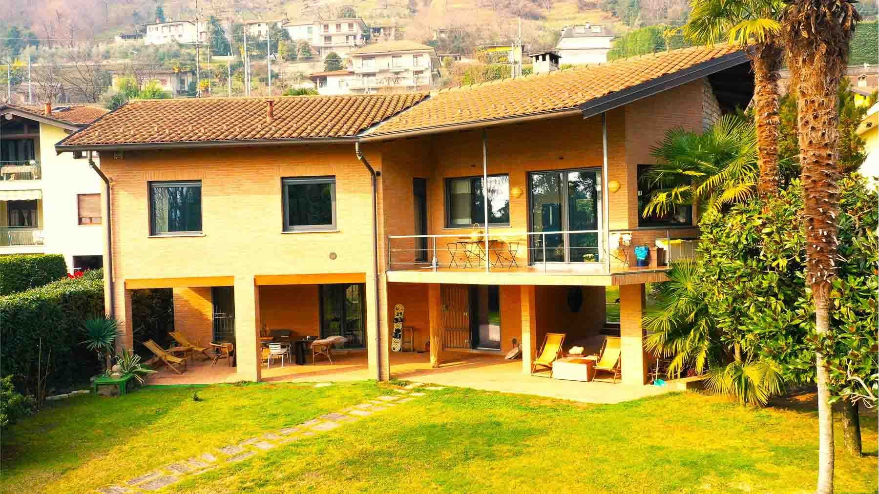 Villa with Stunning Views of Lago Maggiore, Piemonte
